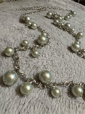 Silver Chain Necklace with Cream Pearl Drops